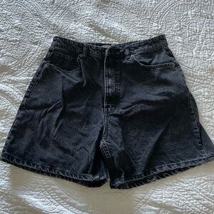 Zara denim mom shorts worn once. Black size US 10